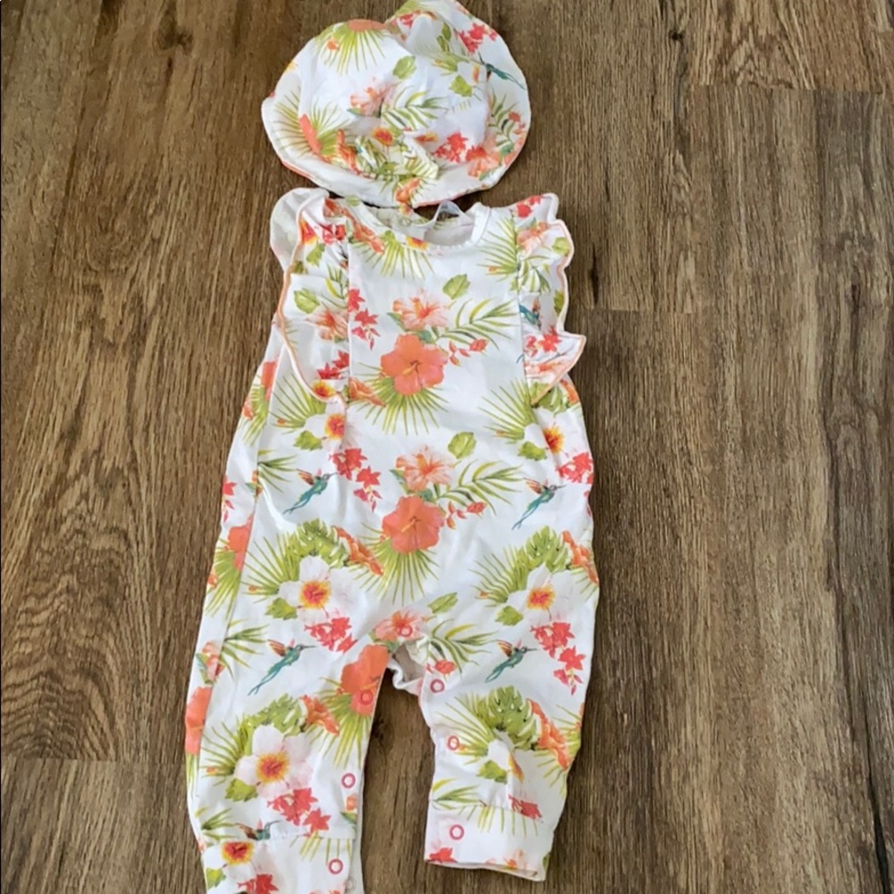 Baby clothes